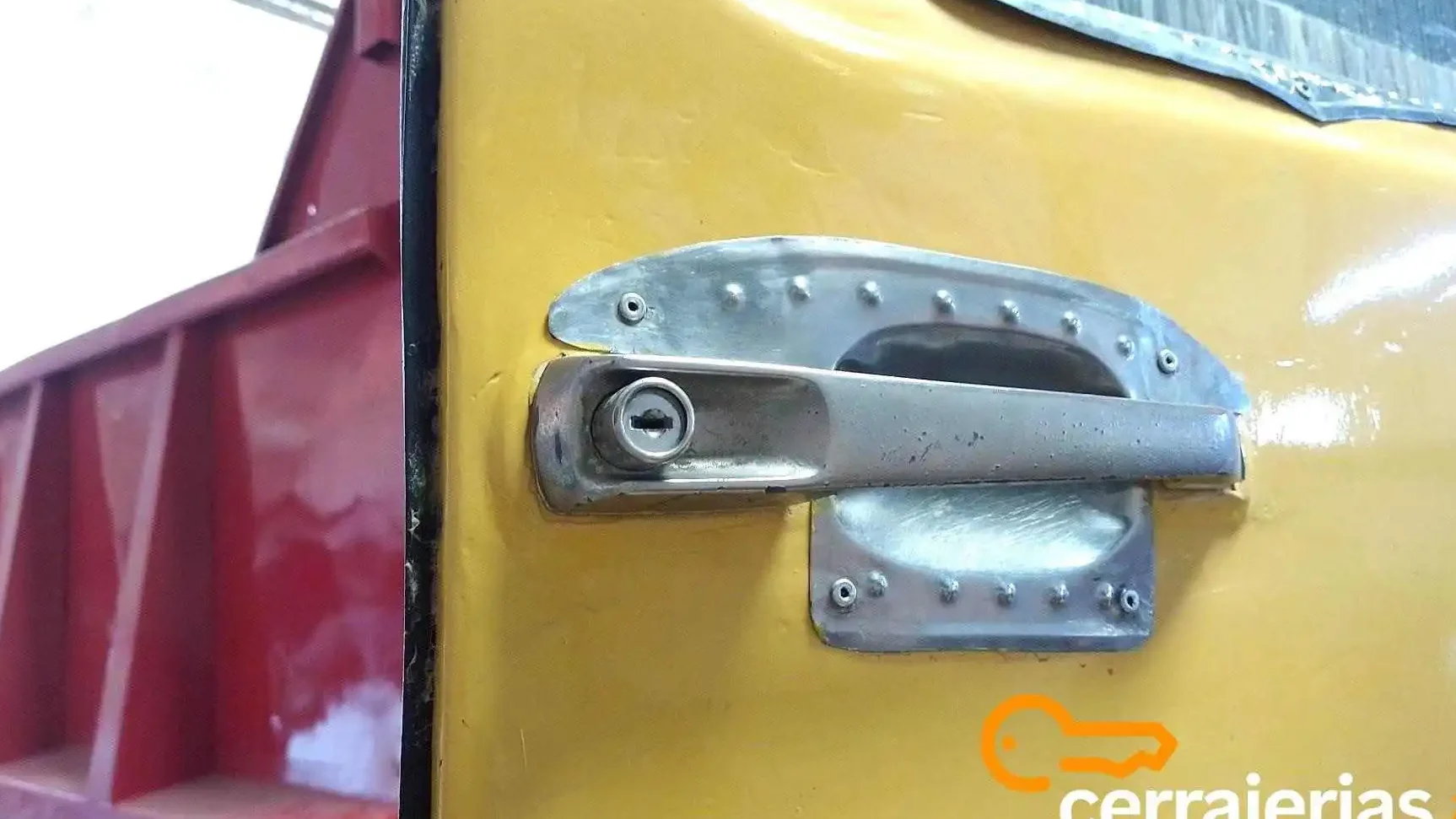 auto cerrajeria la familia