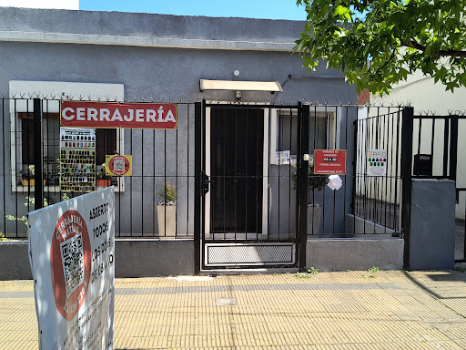 Cerrajero / Cerrajería Matías - Copia de llave, llavero magnético y control remoto