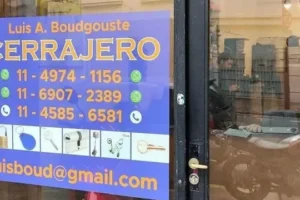 Luis A. Boudgouste – Cerrajero